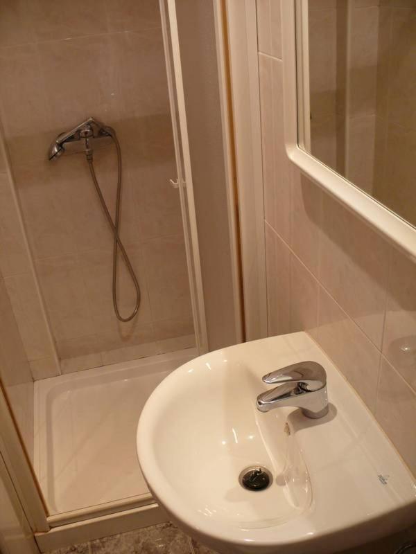 Hostal Rodes Mequinenza Luaran gambar